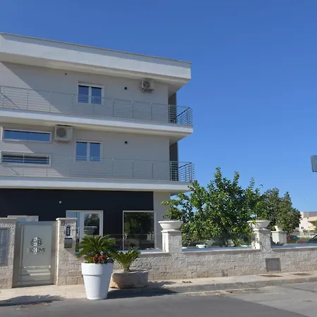 Oda ve Kahvaltı Noemi *