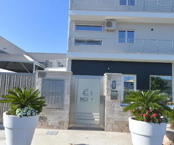 Noemi مودونيو